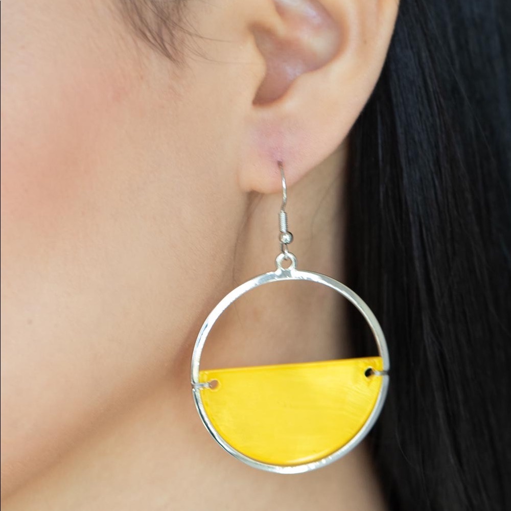 Seashore Vibes Yellow Earrings - Picture 2 of 4